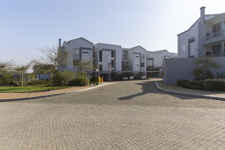 2 Bedroom Property for Sale in Somerset Lakes Western Cape